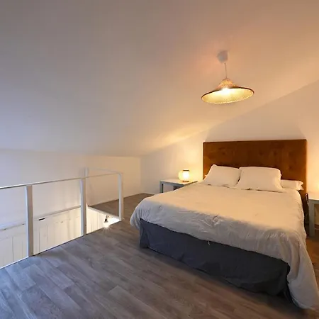 765 Sully Plein Coeur Du Village *